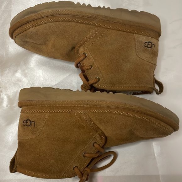 Ugg Neumel Boys Size 3 Brown Ankle Lace Boots - Picture 6 of 7